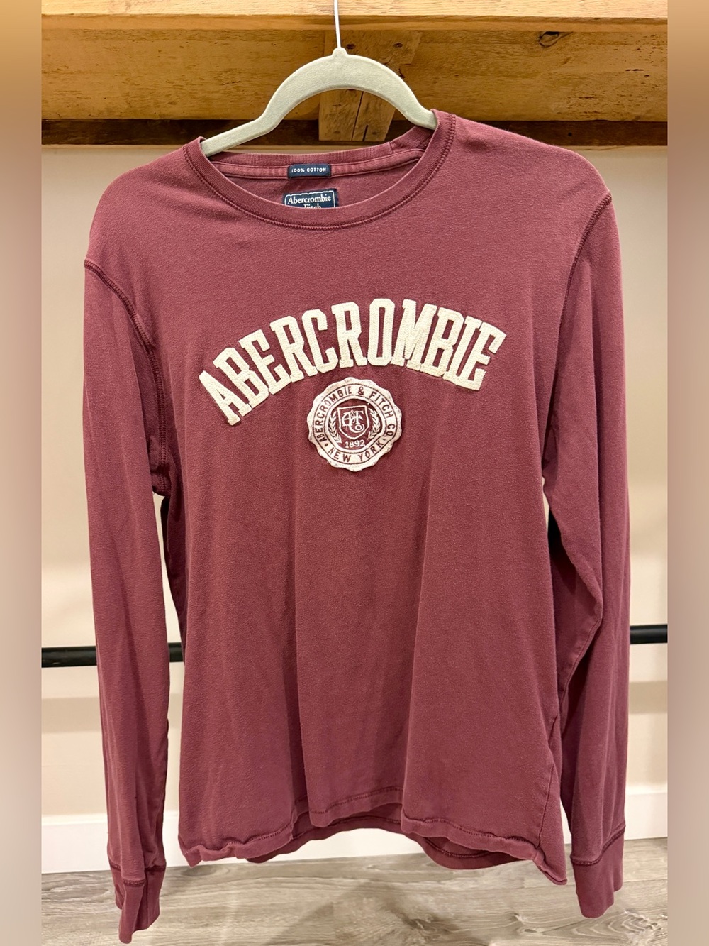 Men’s Vintage Embroidered Abercrombie Long Sleeve Logo Tee - Maroon L